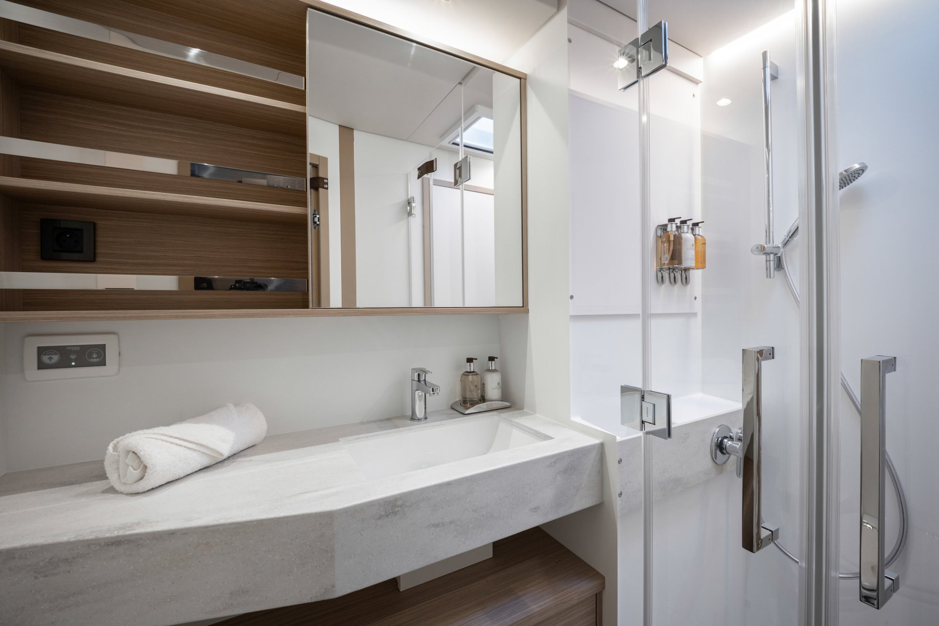 Charter Yacht LADY M - Lagoon 60 - 4 Cabins - Athens - Mykonos - Paros - Cyclades - Greece