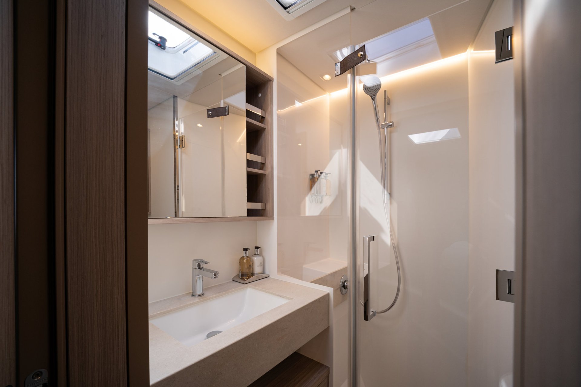 Charter Yacht LADY M - Lagoon 60 - 4 Cabins - Athens - Mykonos - Paros - Cyclades - Greece