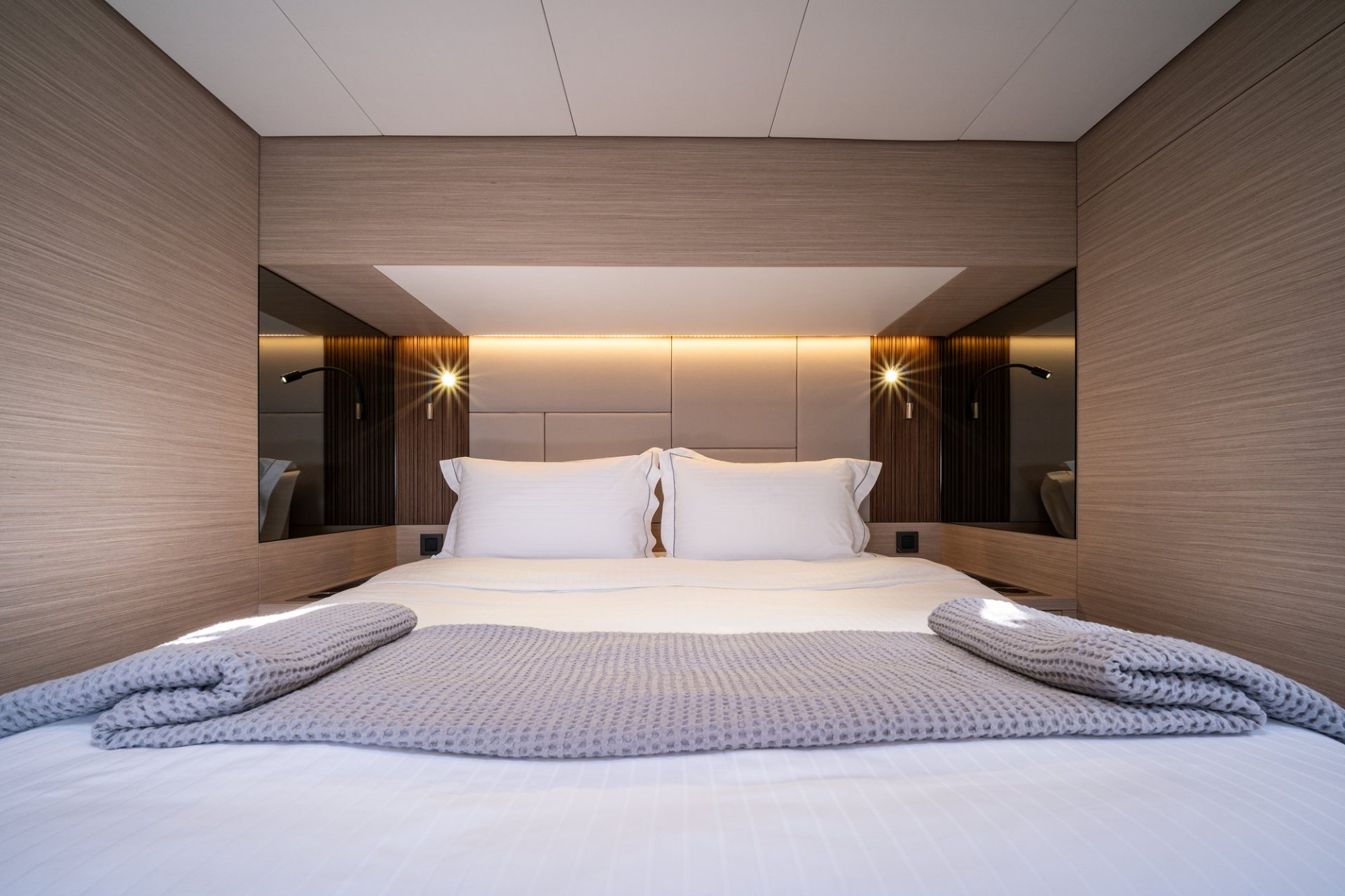 Charter Yacht LADY M - Lagoon 60 - 4 Cabins - Athens - Mykonos - Paros - Cyclades - Greece