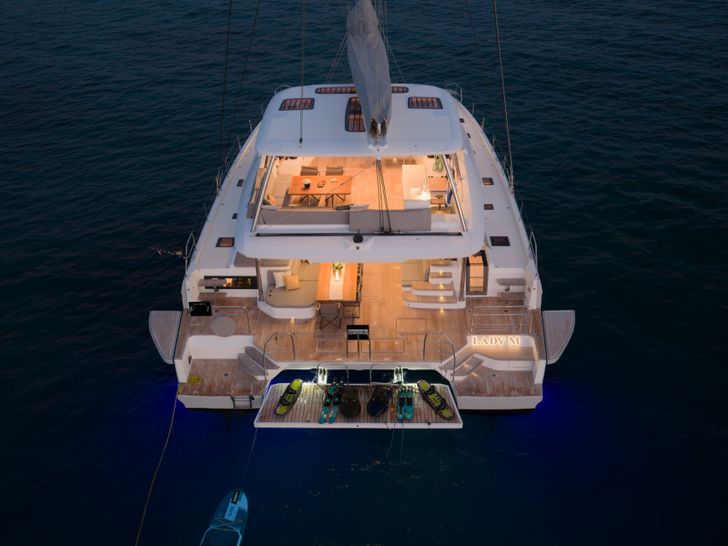 LADY M Lagoon 60 - aft shot at night LADY M Lagoon 60 - aft shot at night