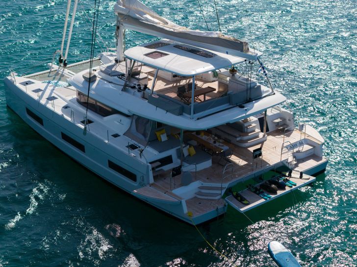 LADY M Lagoon 60 - anchored LADY M Lagoon 60 - anchored
