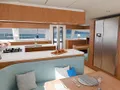 LADY M Bali 5.2 - galley LADY M Bali 5.2 - galley