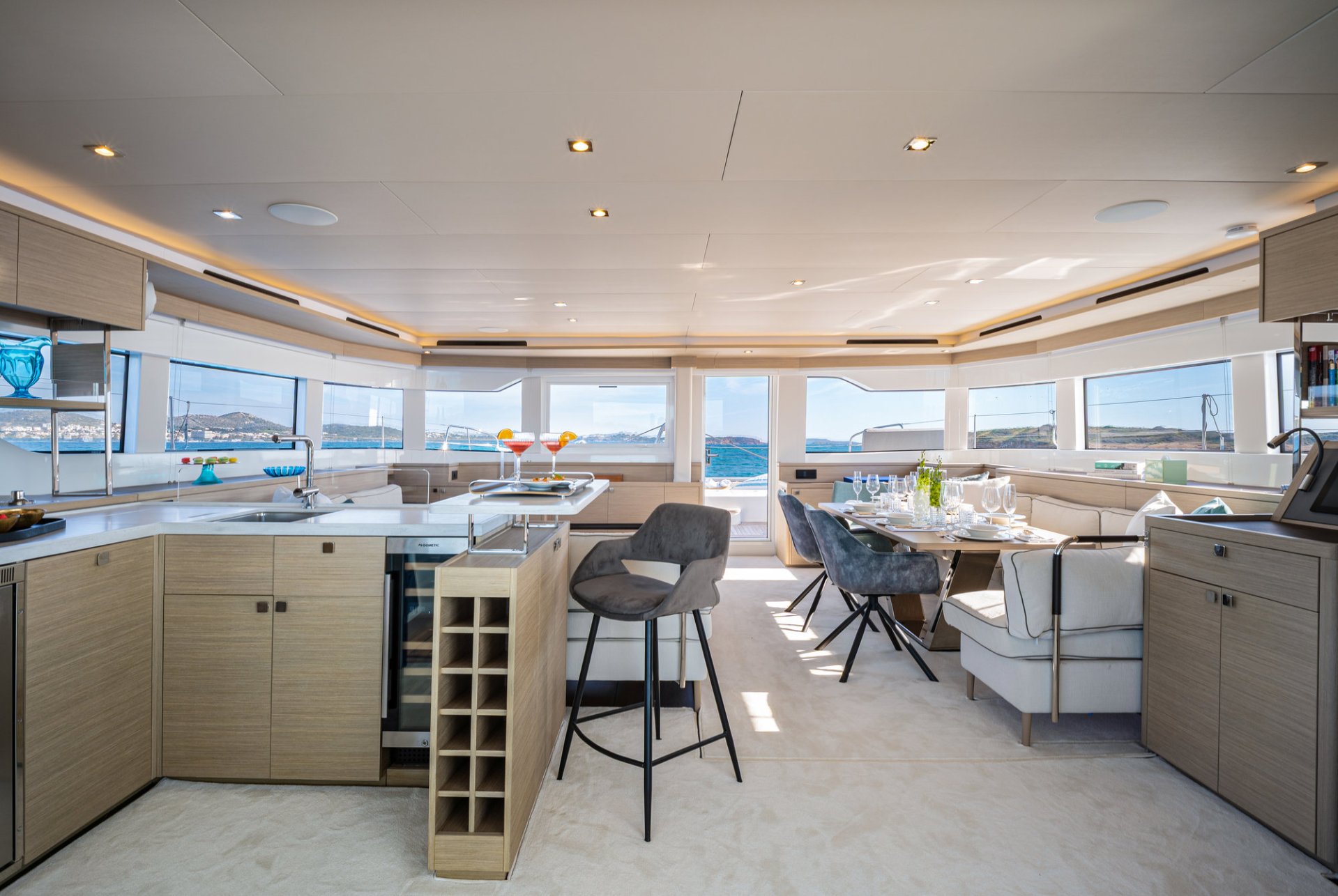 Charter Yacht LADY M - Lagoon 60 - 4 Cabins - Athens - Mykonos - Paros - Cyclades - Greece