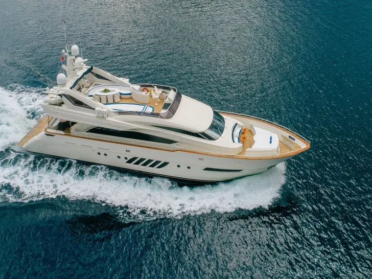 LADY MURA Dominator 29m - cruising profile LADY MURA Dominator 29m - cruising profile