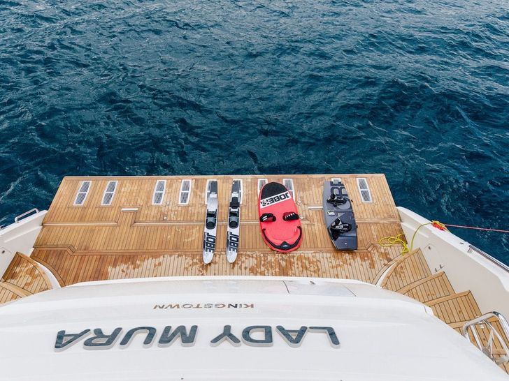 LADY MURA Dominator 29m - water toys on the swimming platform LADY MURA Dominator 29m - water toys on the swimming platform