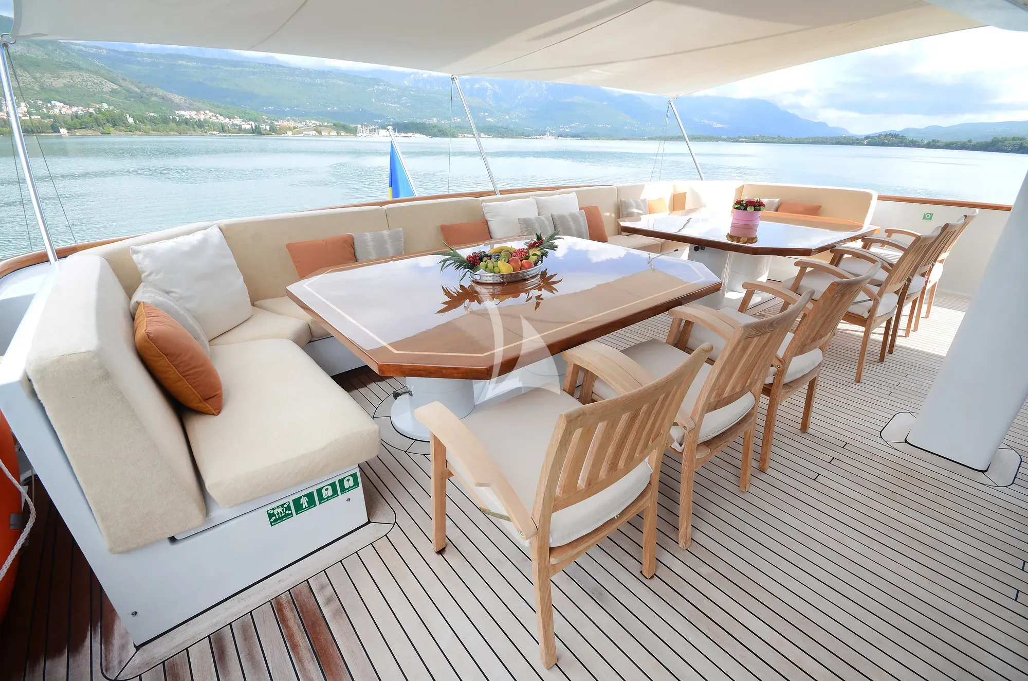 Charter Yacht LADYSHIP - Heesen 41m - 6 Cabins - Sibenik - Split - Hvar - Dubrovnik - Croatia - Kotor - Montenegro