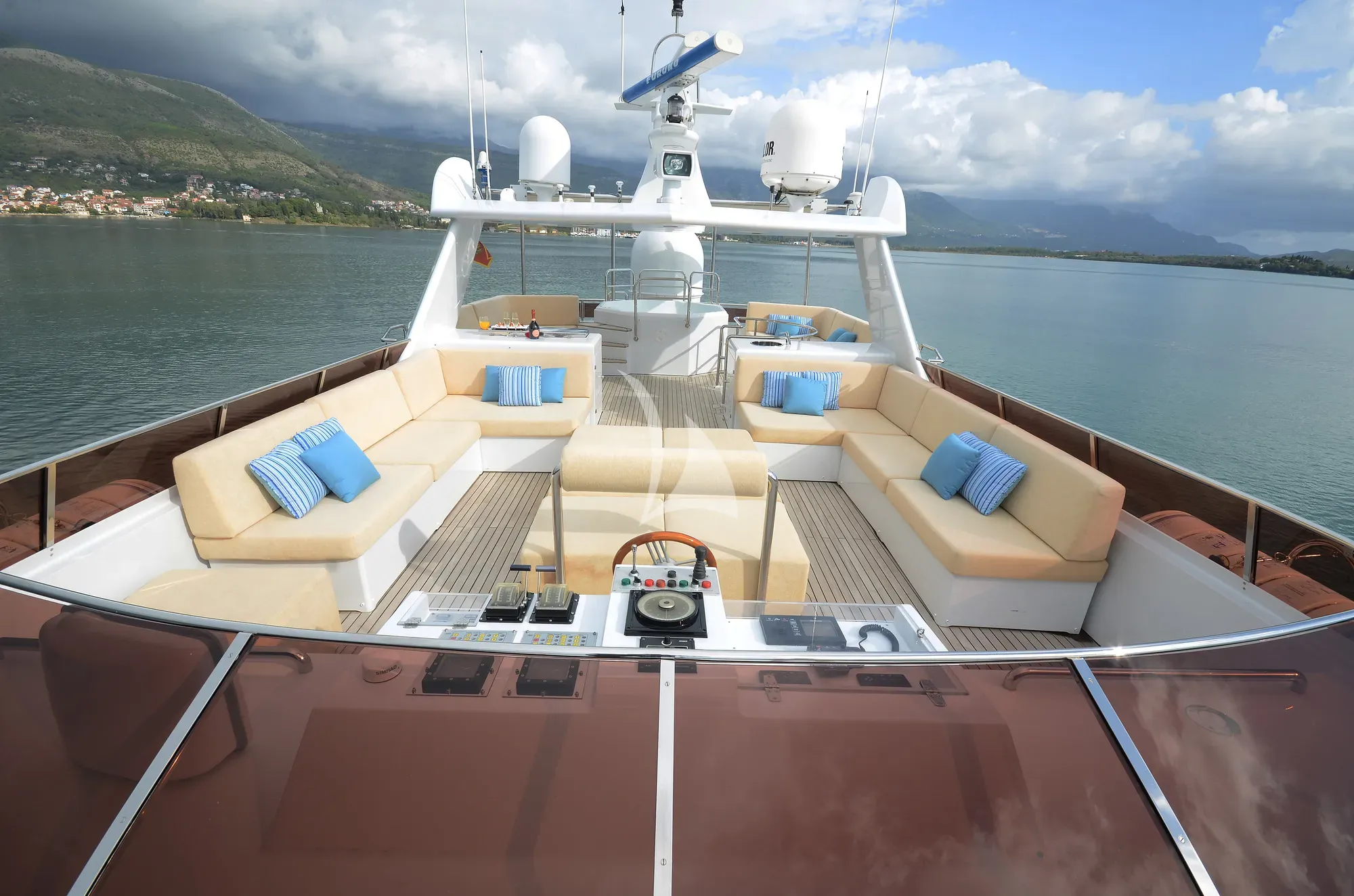 Charter Yacht LADYSHIP - Heesen 41m - 6 Cabins - Sibenik - Split - Hvar - Dubrovnik - Croatia - Kotor - Montenegro