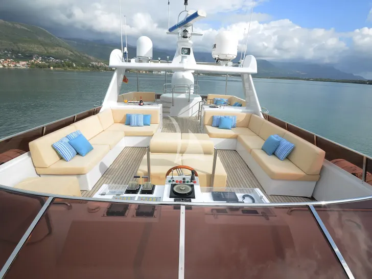 LADYSHIP Heesen 41m - sundeck LADYSHIP Heesen 41m - sundeck