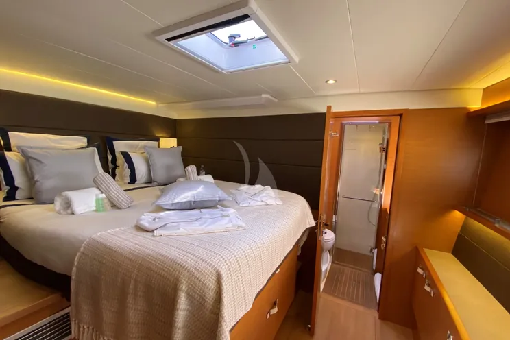 Charter Yacht LA FREGATE - Lagoon 630 - 4 Cabins - Toulon - Cannes- Antibes - Monaco