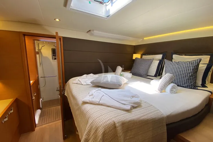 Charter Yacht LA FREGATE - Lagoon 630 - 4 Cabins - Toulon - Cannes- Antibes - Monaco