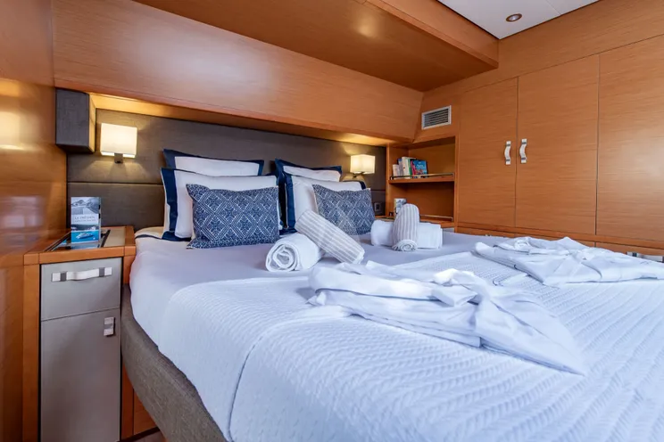 Charter Yacht LA FREGATE - Lagoon 630 - 4 Cabins - Toulon - Cannes- Antibes - Monaco
