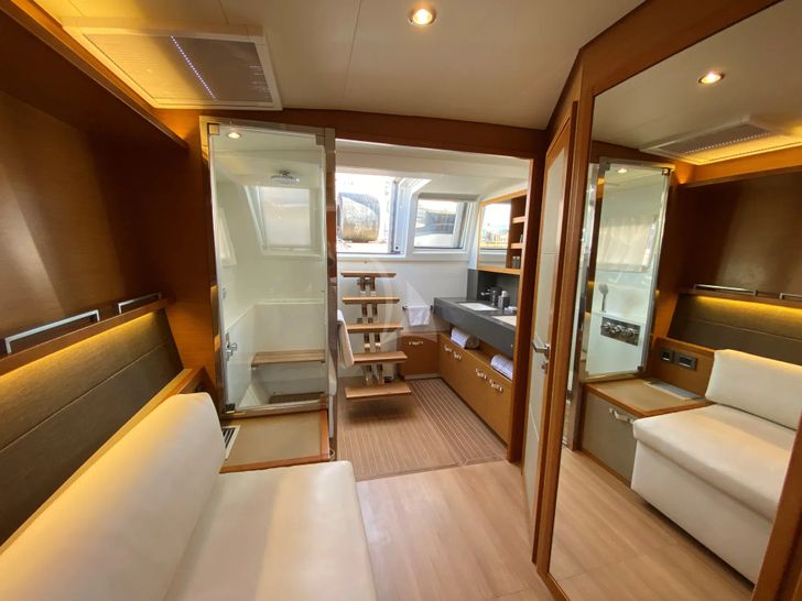 LA FREGATE Lagoon 630 - master cabin lounge and bathroom LA FREGATE Lagoon 630 - master cabin lounge and bathroom