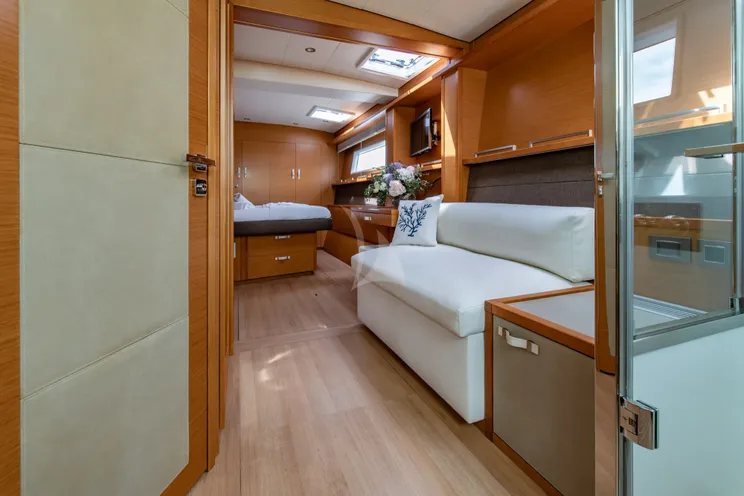 Charter Yacht LA FREGATE - Lagoon 630 - 4 Cabins - Toulon - Cannes- Antibes - Monaco