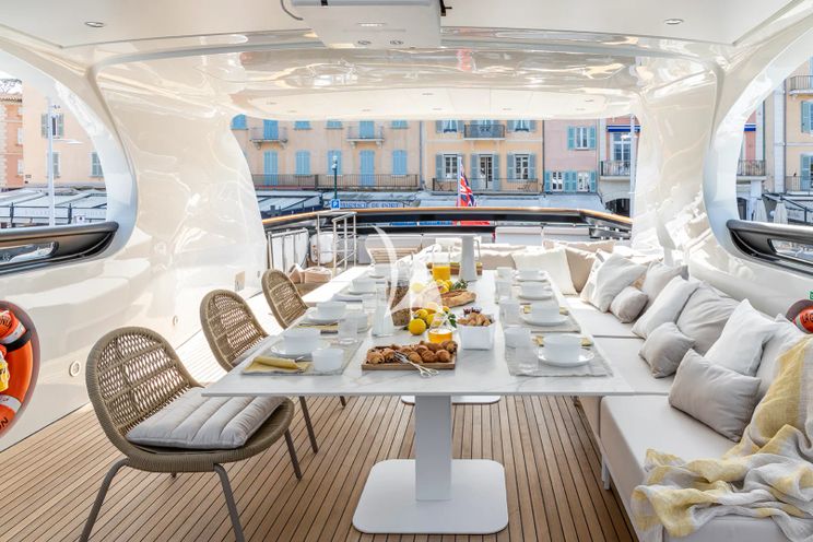 Charter Yacht LA GIOCONDA - Maiora 35DP - 5 Cabins - Golfe Juan - Cannes - St Tropez - Nice - Antibes - Monaco - French Riviera