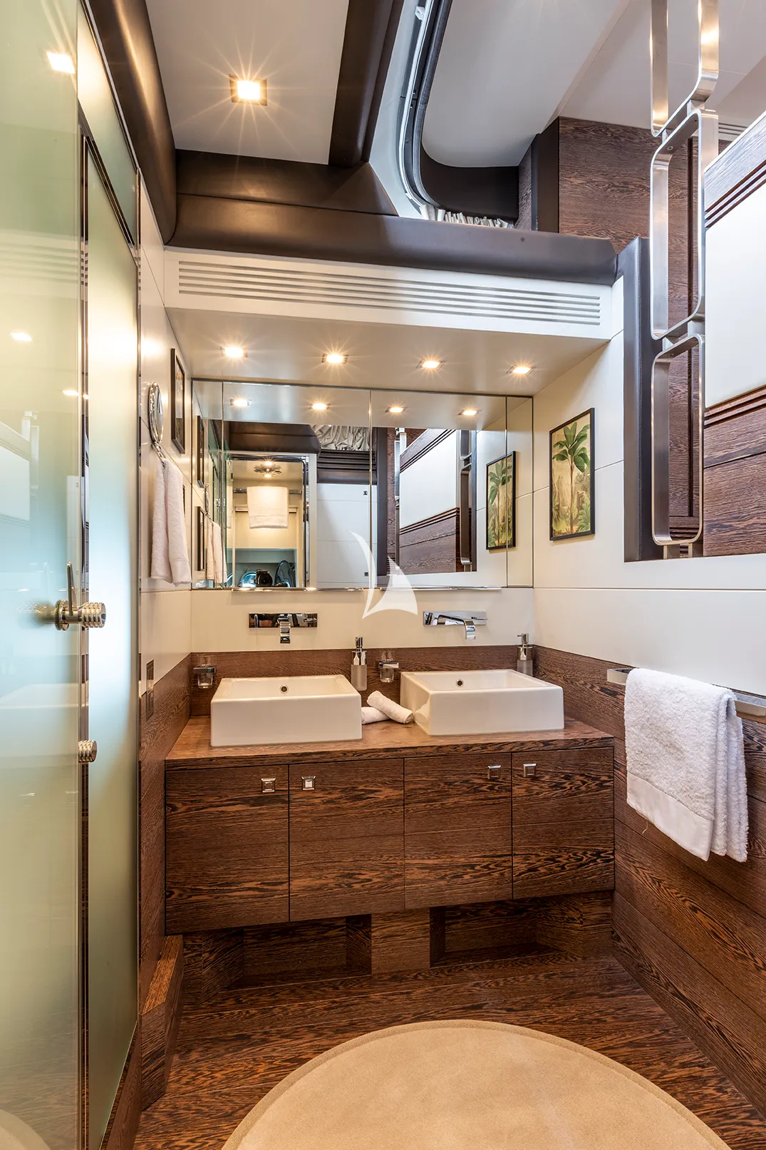 Charter Yacht LA GIOCONDA - Maiora 35DP - 5 Cabins - Golfe Juan - Cannes - St Tropez - Nice - Antibes - Monaco - French Riviera