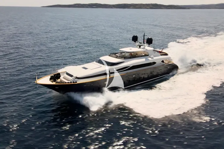 Charter Yacht LA GIOCONDA - Maiora 35DP - 5 Cabins - Golfe Juan - Cannes - St Tropez - Nice - Antibes - Monaco - French Riviera