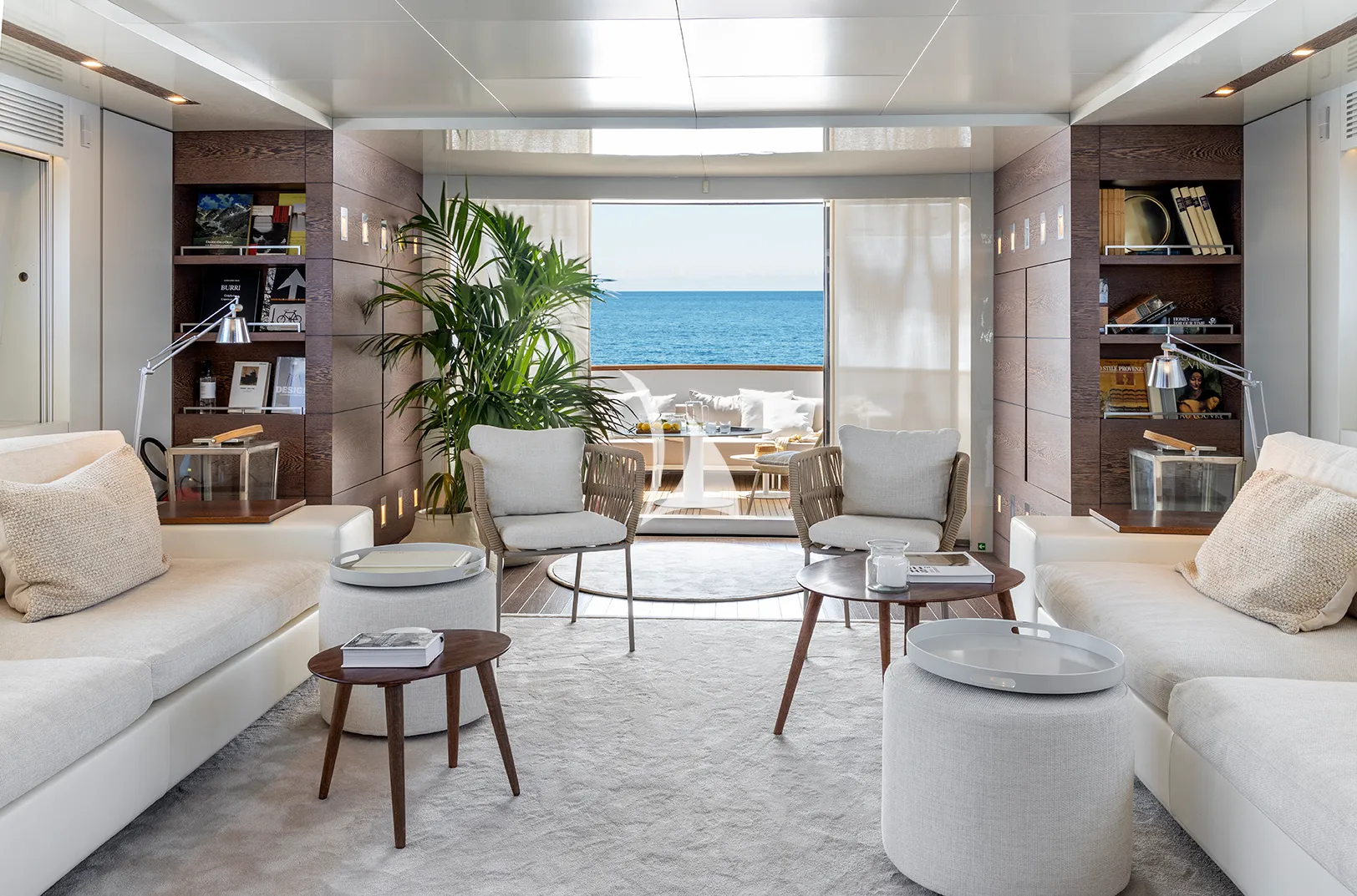 Charter Yacht LA GIOCONDA - Maiora 35DP - 5 Cabins - Golfe Juan - Cannes - St Tropez - Nice - Antibes - Monaco - French Riviera