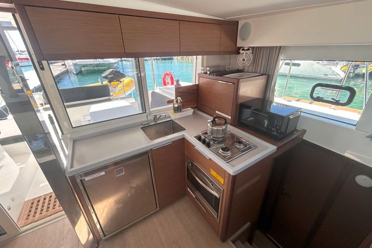 Charter Yacht Lagoon 40 - 4 Cabins - Airlie Beach - Whitsunday Islands - Great Barrier Reef - Australia
