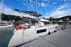 Lagoon 40 - 4 Cabins - Airlie Beach - Whitsunday Islands - Great Barrier Reef - Australia Lagoon 40 - 4 Cabins - Airlie Beach - Whitsunday Islands - Great Barrier Reef - Australia