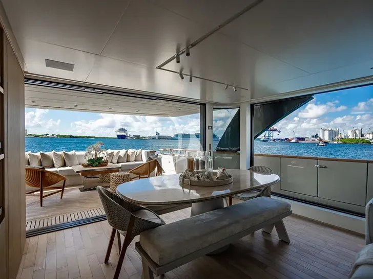 LAILA Sanlorenzo SD90 - main dining area LAILA Sanlorenzo SD90 - main dining area