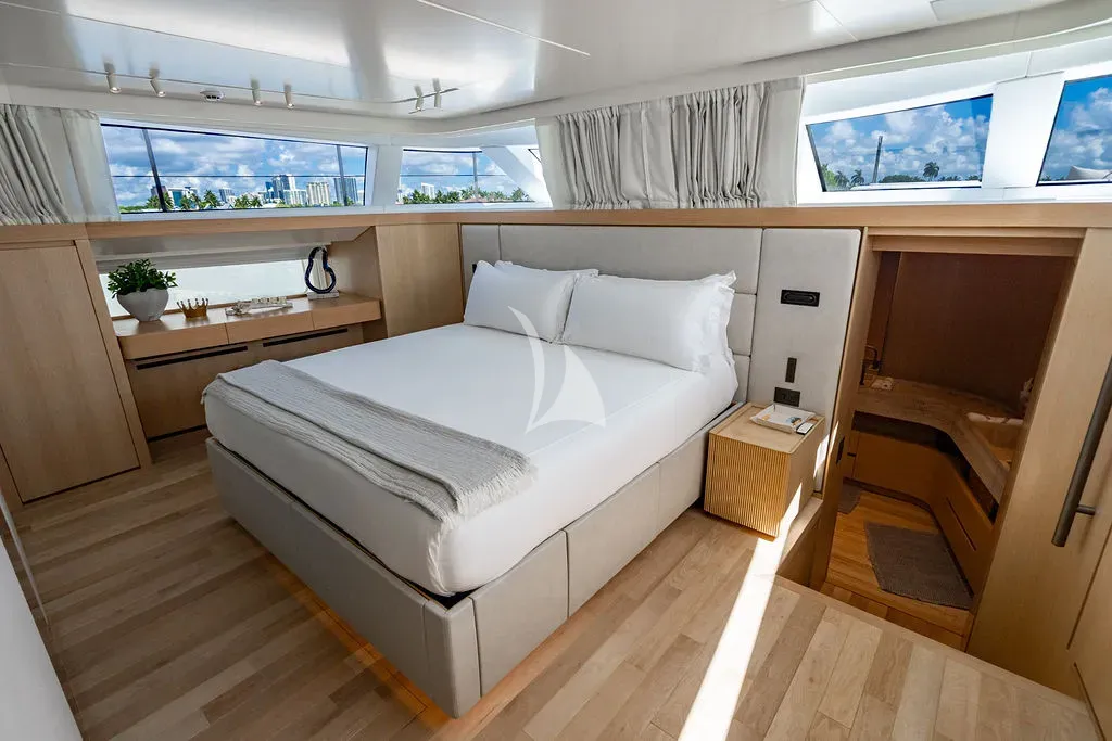 LAILA Sanlorenzo SD90 - master cabin