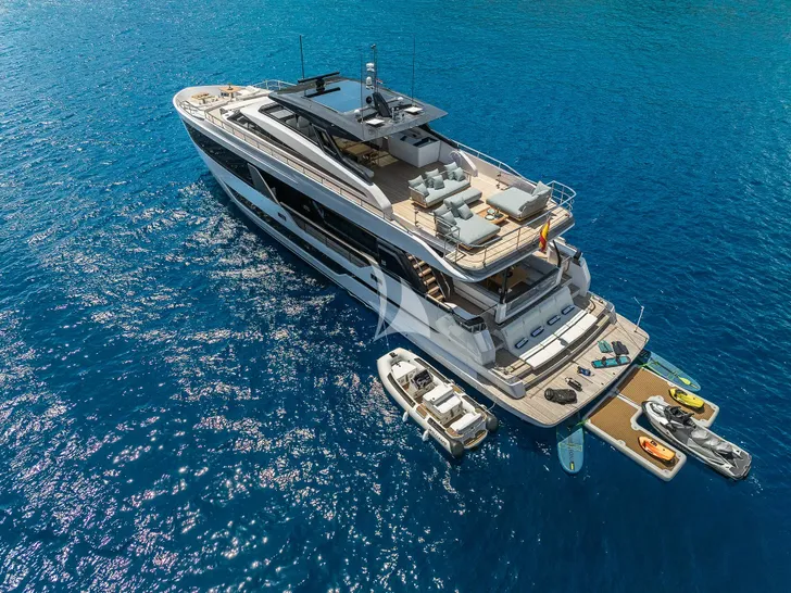 LA MOROCHA Ferretti 1000 - aerial shot with the water toys LA MOROCHA Ferretti 1000 - aerial shot with the water toys