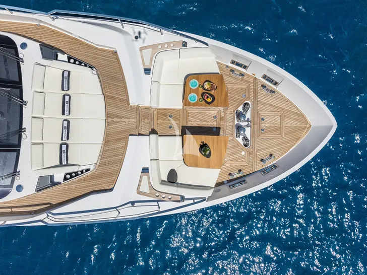 LA MOROCHA Ferretti 1000 - top foredeck shot LA MOROCHA Ferretti 1000 - top foredeck shot