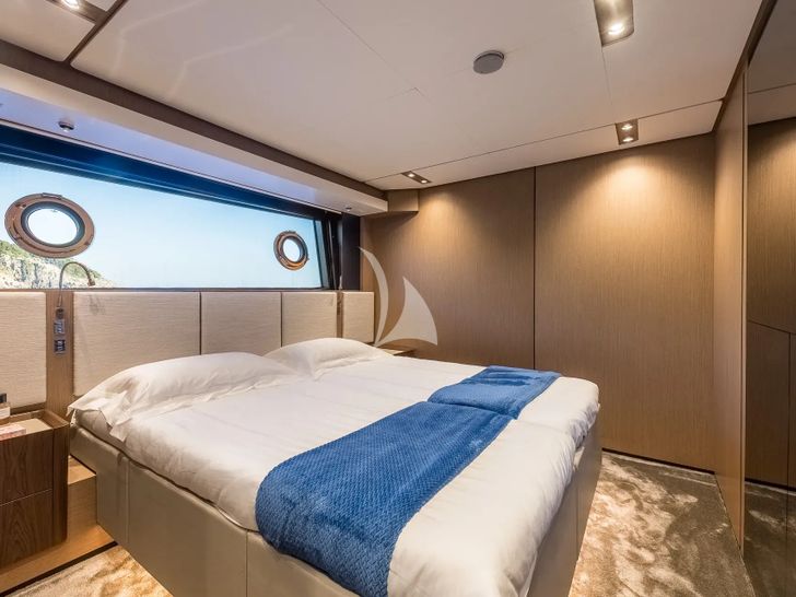 LA MOROCHA Ferretti 1000 - twin cabin 2 LA MOROCHA Ferretti 1000 - twin cabin 2