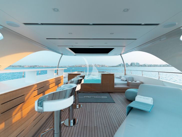 LANCE Sanlorenzo SD126 flybridge LANCE Sanlorenzo SD126 flybridge