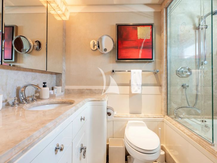 LANIDA Delta 124 - VIP cabin 1 bathroom LANIDA Delta 124 - VIP cabin 1 bathroom
