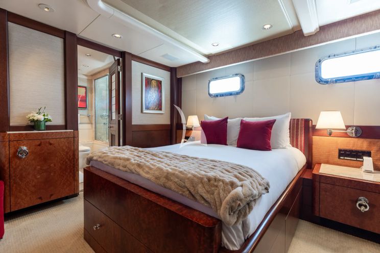 Charter Yacht LANIDA - Delta 124 - 5 Cabins - Nassau - Exumas - Bahamas