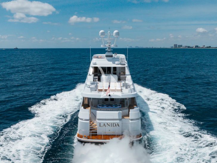 LANIDA Delta 124 - aft shot LANIDA Delta 124 - aft shot