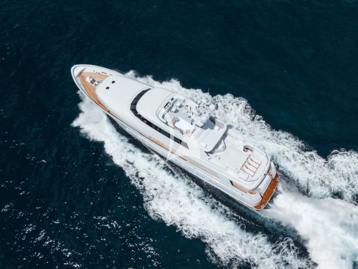 LANIDA Delta 124 - top aerial shot cruising LANIDA Delta 124 - top aerial shot cruising