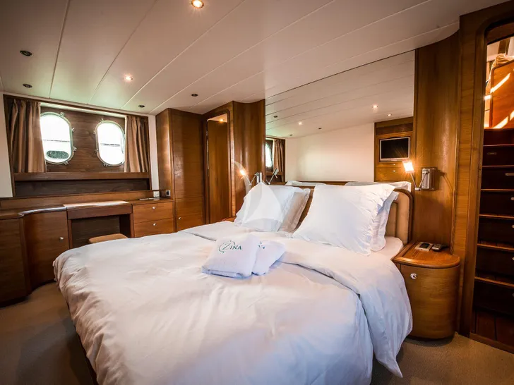 LAOUEN Couach 22m - master cabin LAOUEN Couach 22m - master cabin