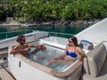 LARIMAR II Princess Y82 - flybridge jacuzzi LARIMAR II Princess Y82 - flybridge jacuzzi