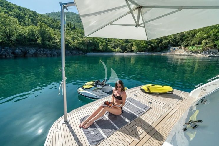 Charter Yacht LARIMAR II - Princess Y82 - 4 Cabins - Athens - Mykonos - Paros - Cyclades - Greece