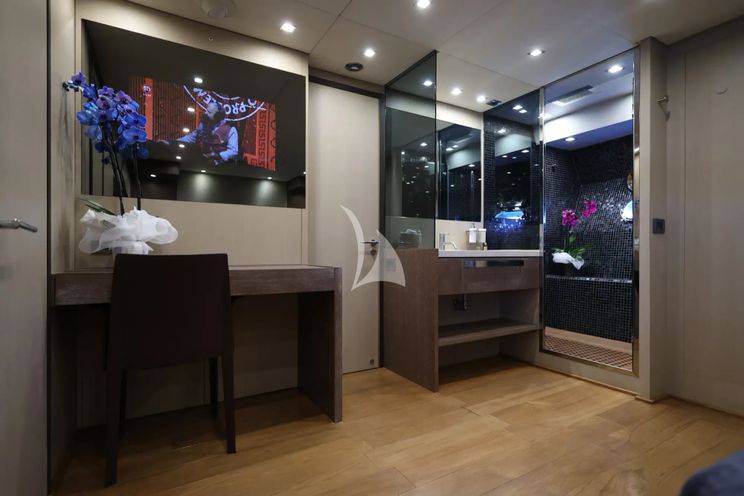 Charter Yacht @LAST - Leopard 24 - 3 Cabins - Gaeta - Naples - Capri - Positano - Amalfi Coast - Italy