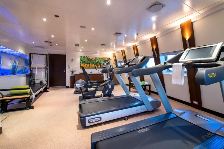 Charter Yacht LAUREN L - Cassens Werft 90m - 20 Cabins - Monaco - Maldives - Greece