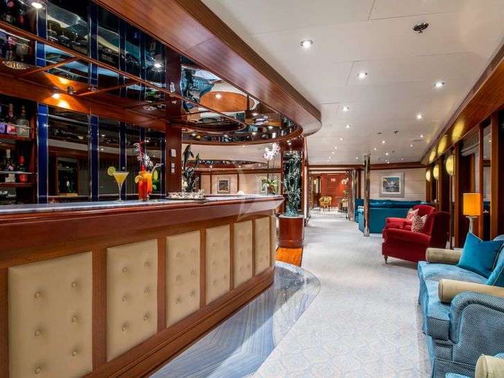 LAUREN L Cassens Werft 90m - main saloon bar LAUREN L Cassens Werft 90m - main saloon bar