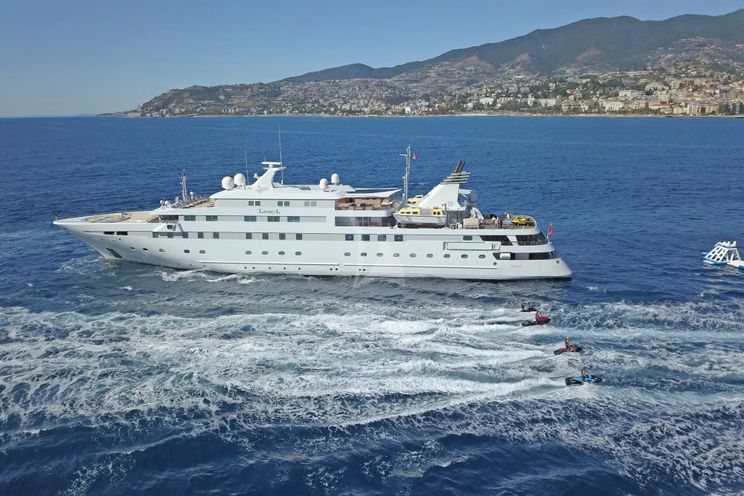 Charter Yacht LAUREN L - Cassens Werft 90m - 20 Cabins - Monaco - Maldives - Greece