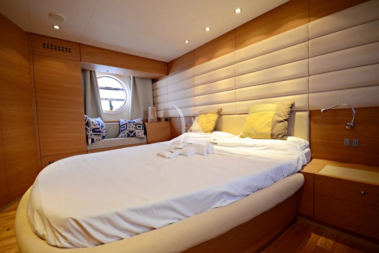 Charter Yacht LAYLA - Aicon 62SL - 3 Cabins - Sicily - Lipari - Palermo - Aeolian Islands - Italy