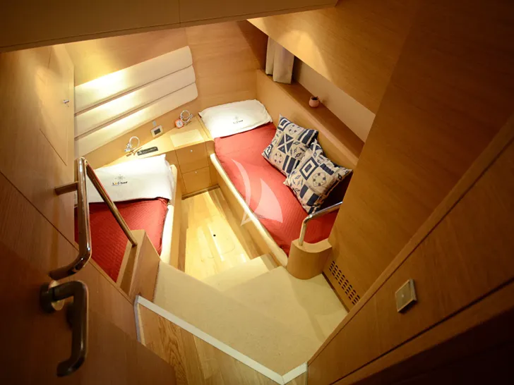 LAYLA Aicon 62SL - twin cabin LAYLA Aicon 62SL - twin cabin