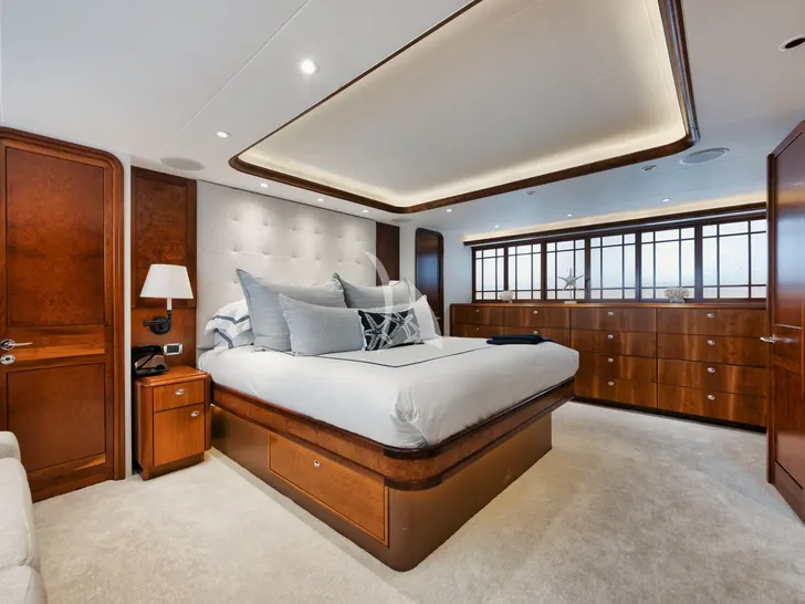 LEGACY Westport 112 - VIP cabin 1 bed LEGACY Westport 112 - VIP cabin 1 bed