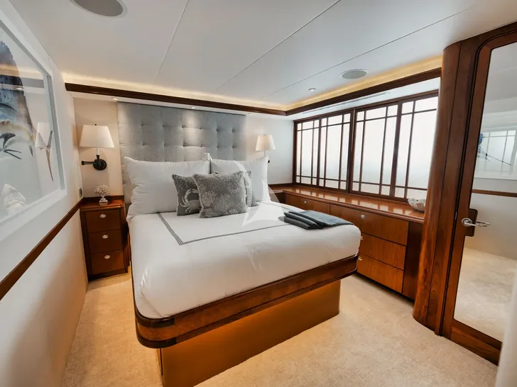 LEGACY Westport 112 - VIP cabin 3 LEGACY Westport 112 - VIP cabin 3