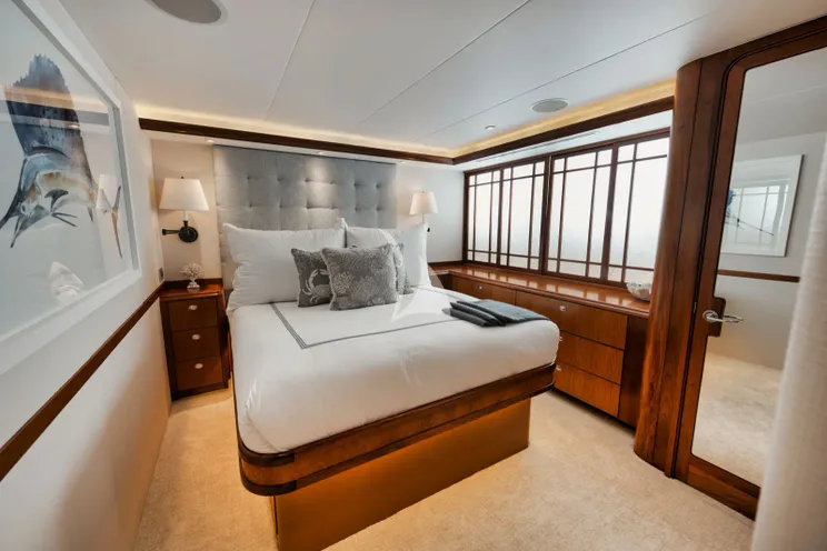 Charter Yacht LEGACY - Westport 112 - 3 Cabins - Nassau - Exumas - Bahamas