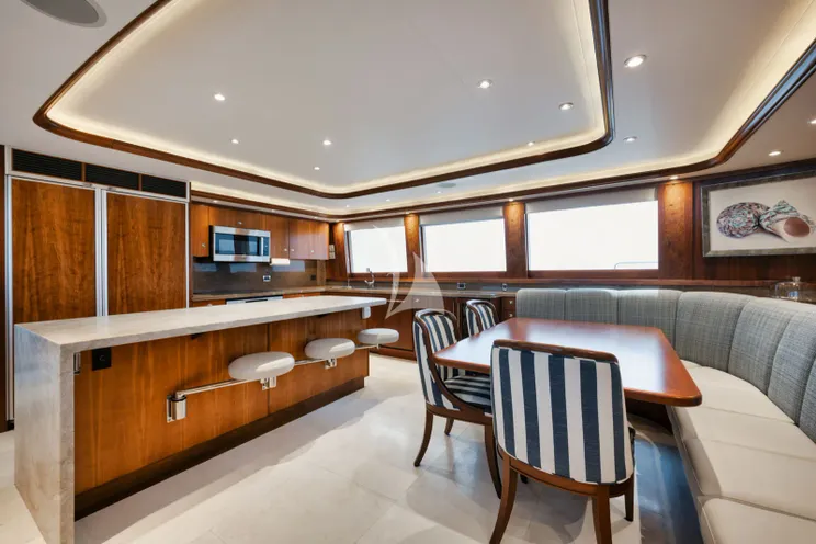 Charter Yacht LEGACY - Westport 112 - 3 Cabins - Nassau - Exumas - Bahamas