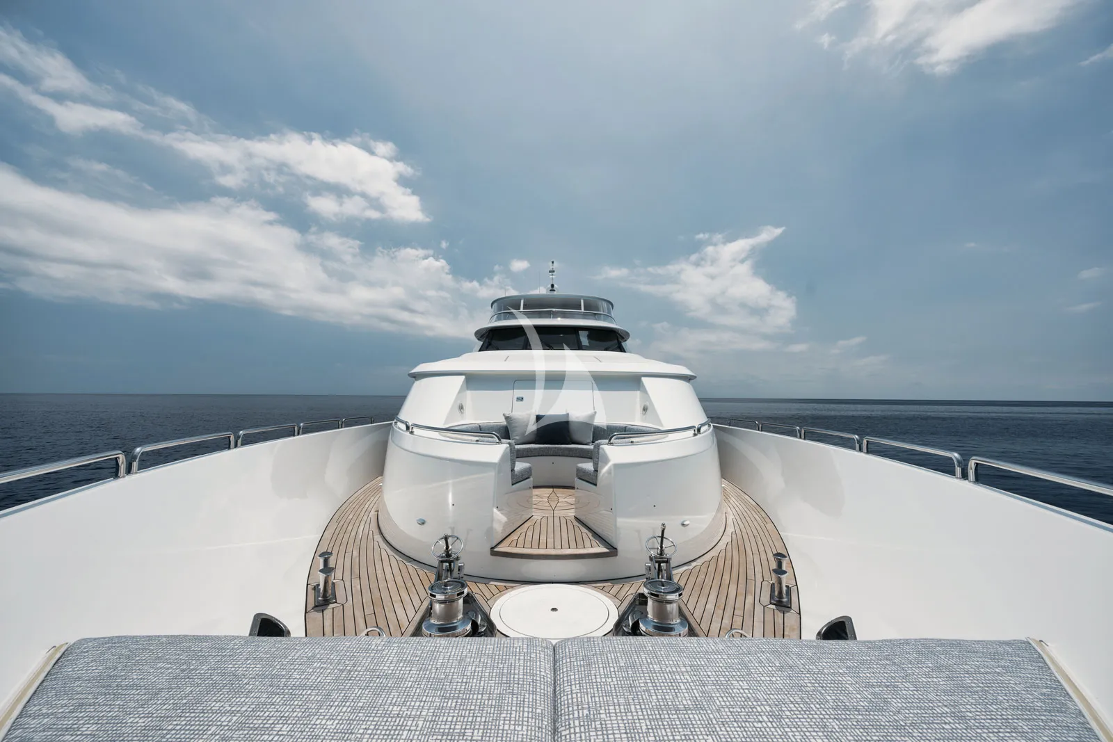 LEGACY Westport 112 - foredeck shot