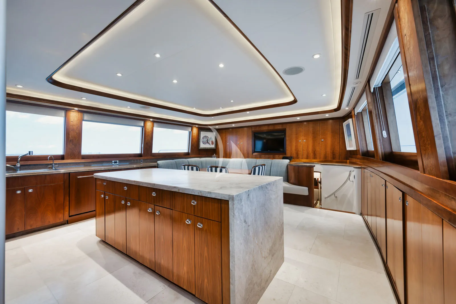 LEGACY Westport 112 - galley