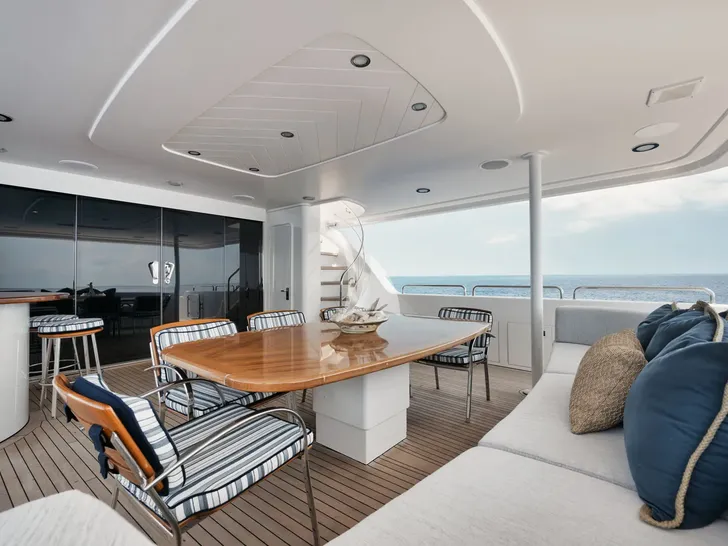 LEGACY Westport 112 - main aft deck alfresco dining area LEGACY Westport 112 - main aft deck alfresco dining area