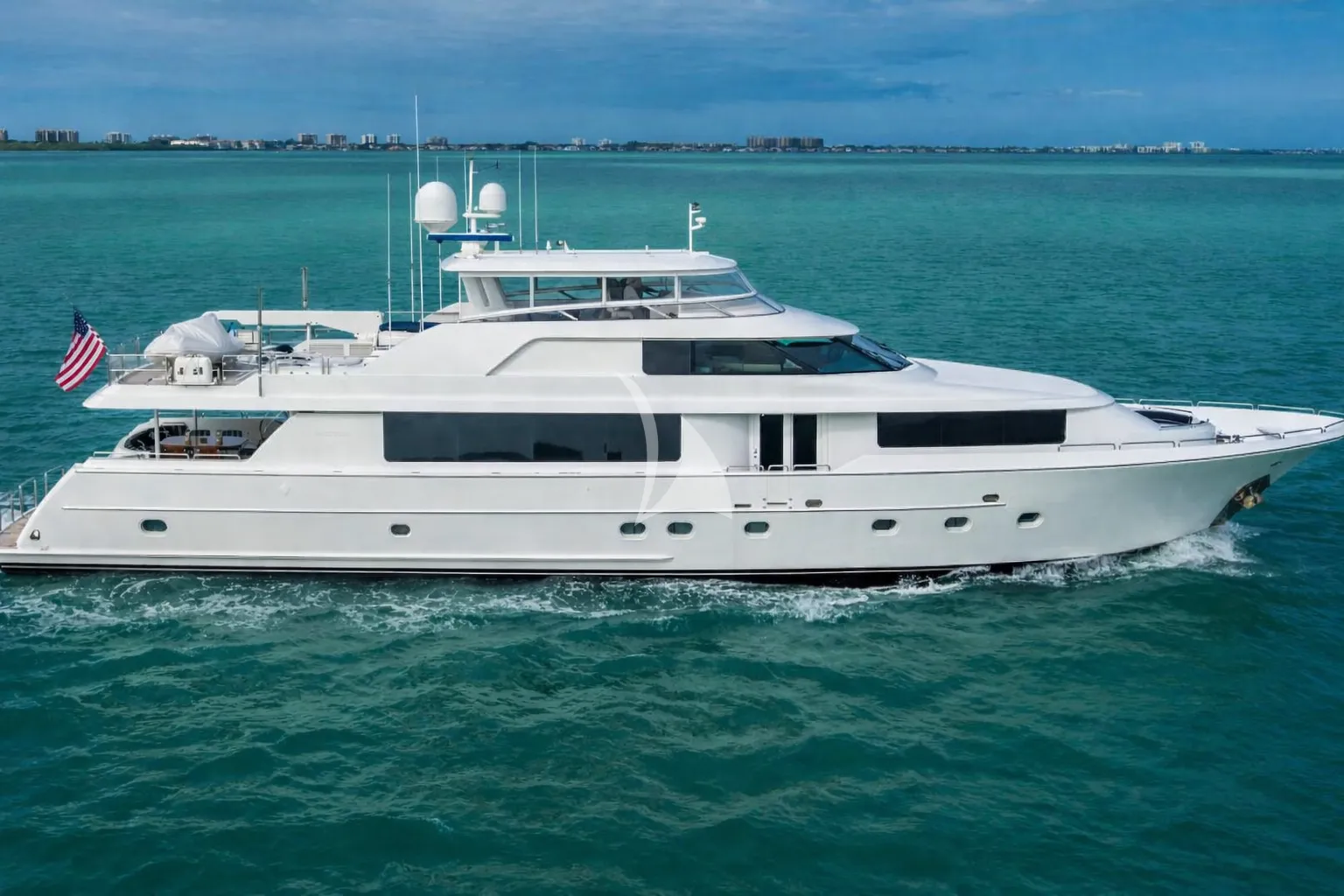 LEGACY Westport 112 - side profile